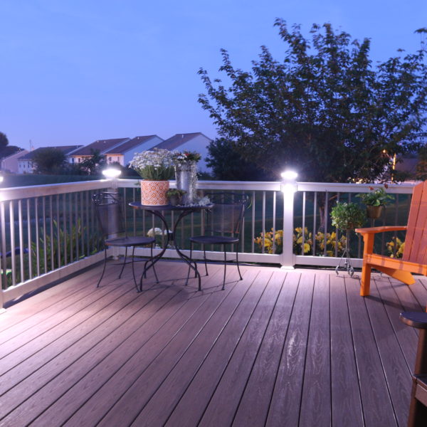White vinyl deck fencing with built in lights