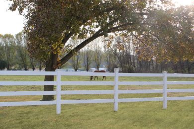 5-Rail Crossbuck Ranch Vinyl Fence