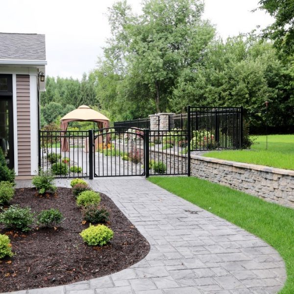 Regis Aluminum Fencing in Black with Gate