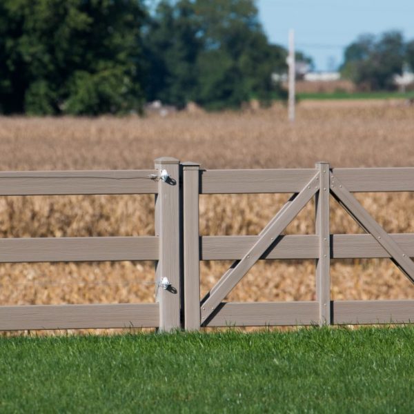 Vinyl Rail Horse Fence