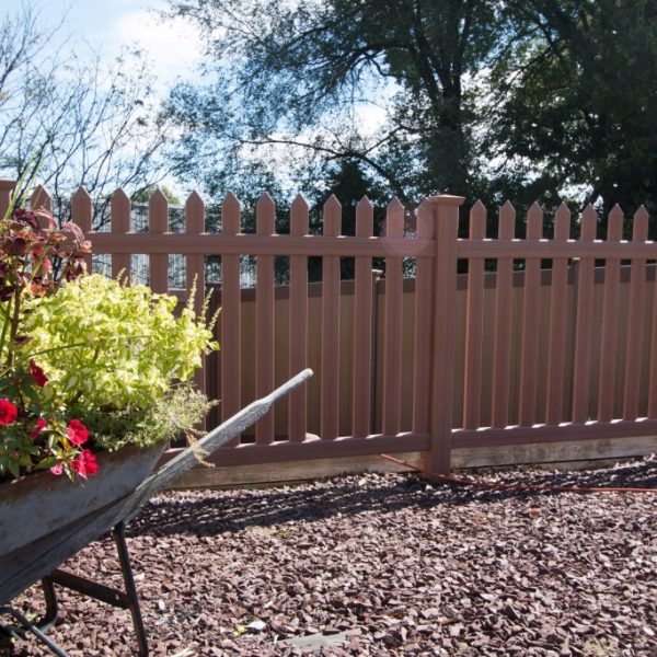 Vinyl Herkimer Straight Top Fencing