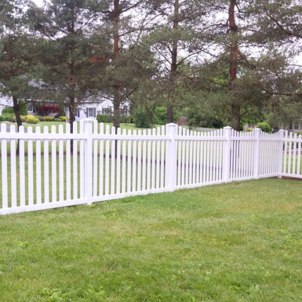 Vinyl Fencing with Hamilton Concave Top in White