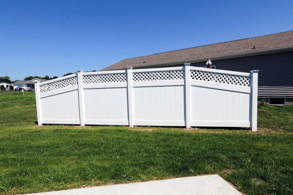 lattice top fence panels