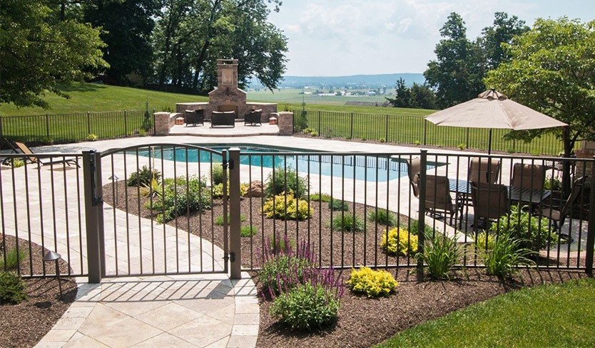 minimal pool fence styles