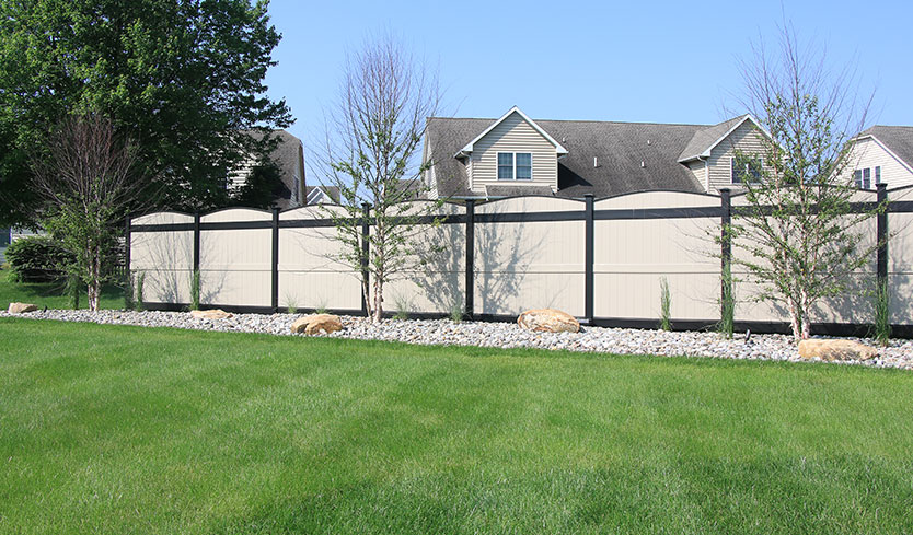 rounded top privacy fence