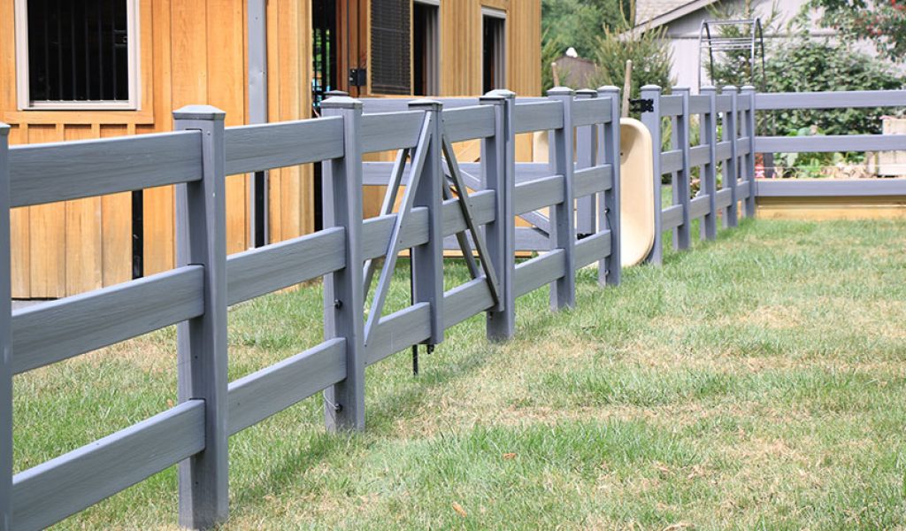 low maintenance wood grain vinyl fence
