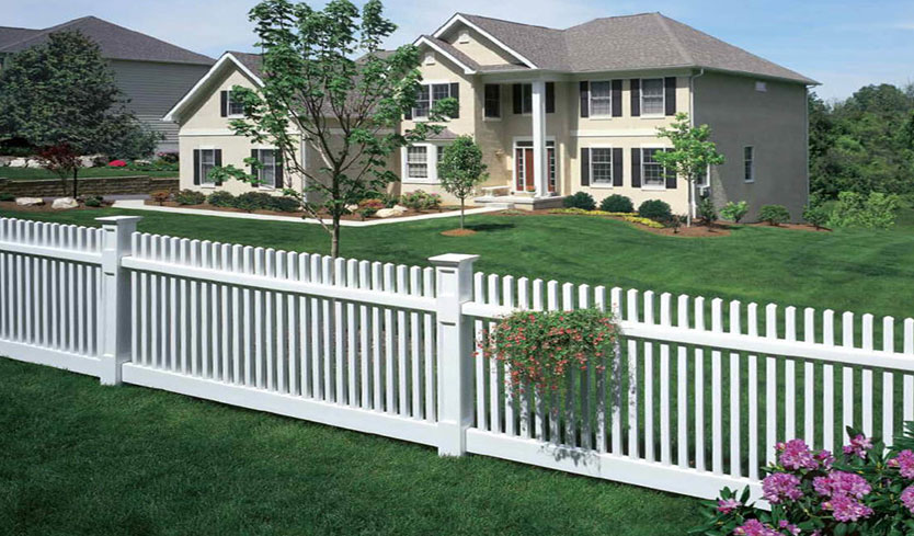 fence color ideas for house with stucco