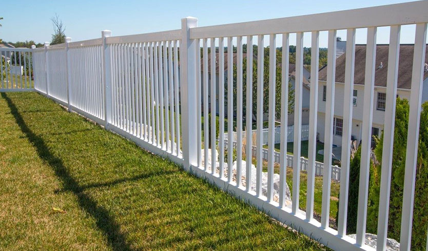 cayuga lawn fence style