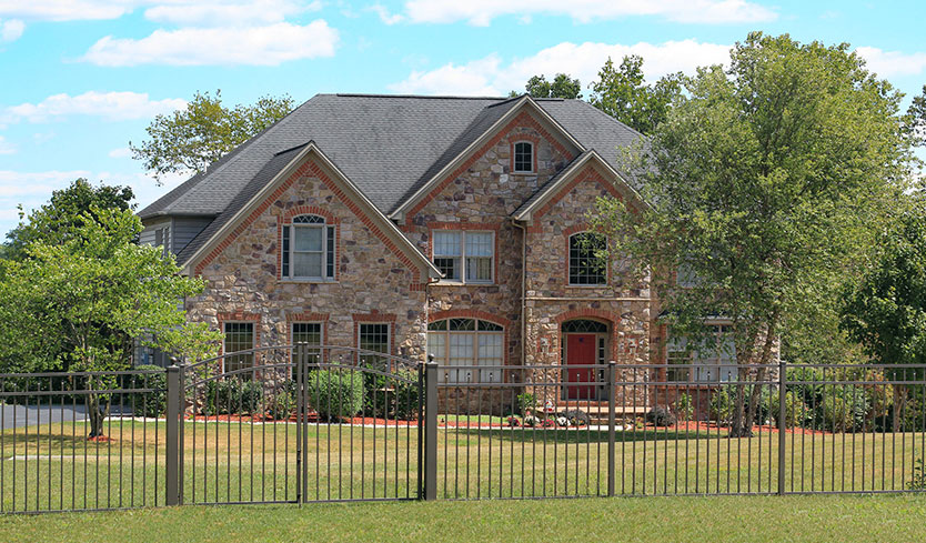 aluminum front yard fence