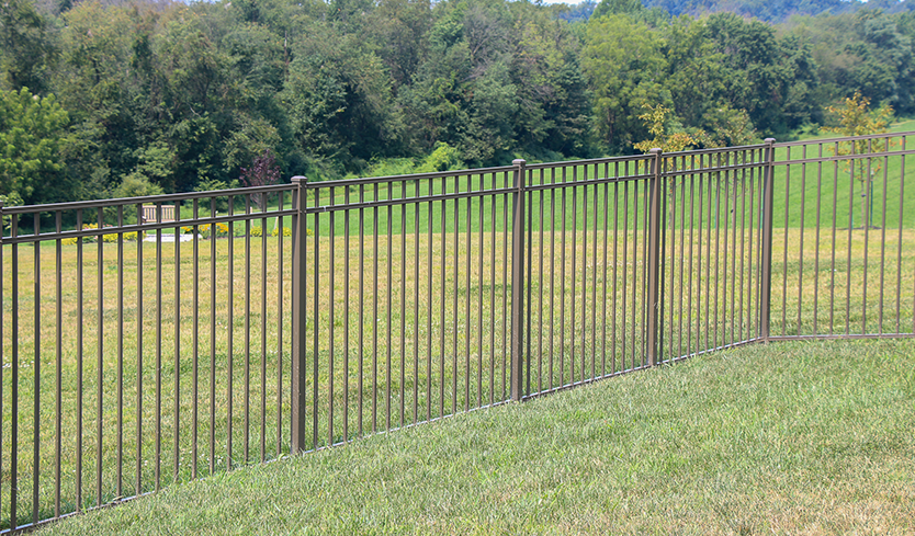 modern aluminum yard fence idea