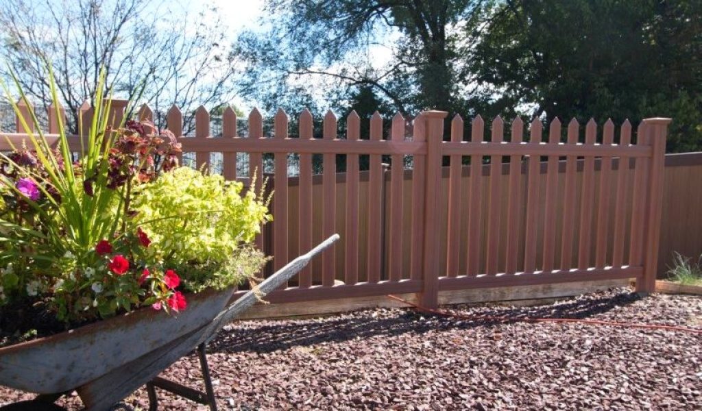 backyard picket fence im brown