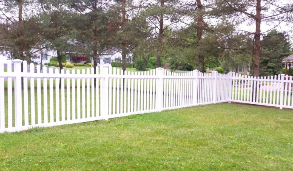 white-picket-fencing-design