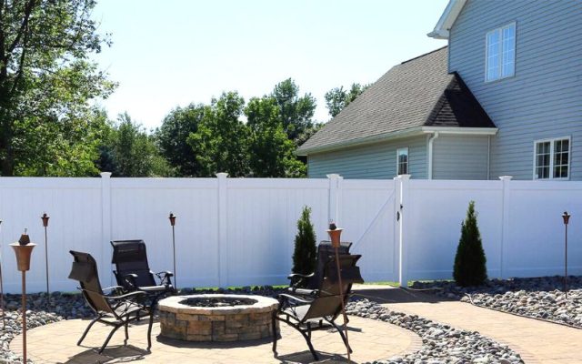 Easily DIY Fence Installation with These 5 Tips from the Pros
