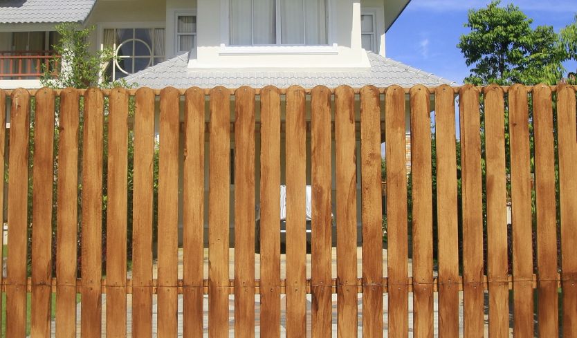 PVC vs vinyl fencing options