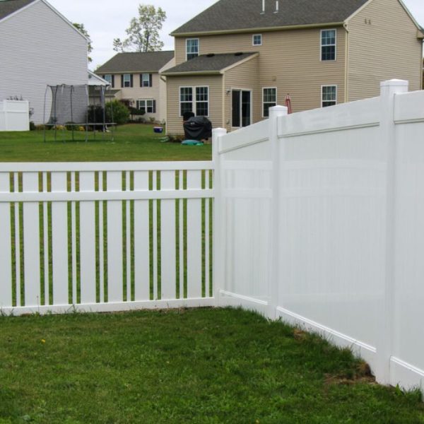 Wholesale Vinyl Fencing