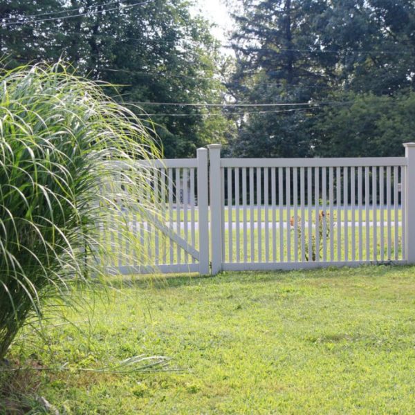 Front Yard Vinyl Fence