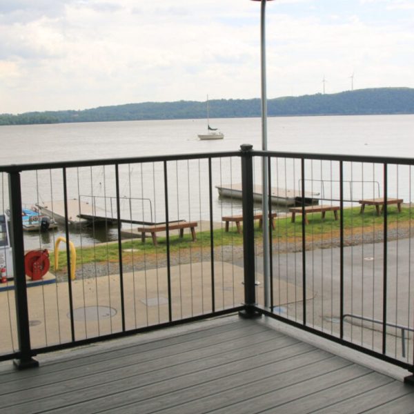 Vertical Aluminum Cable Railing